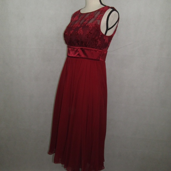 Max and Cleo Sleeveless Dress Sizes 6 8 100% Silk - Picture 4 of 7